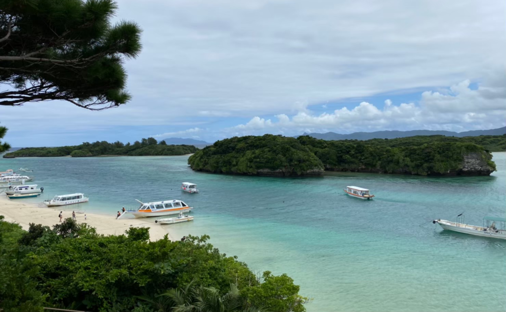 川平湾の景色