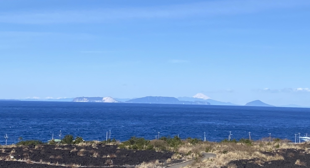 三宅島から見える富士山