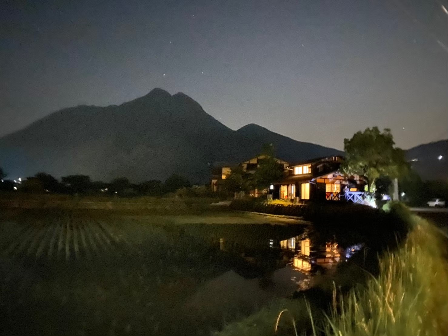 夜の由布岳