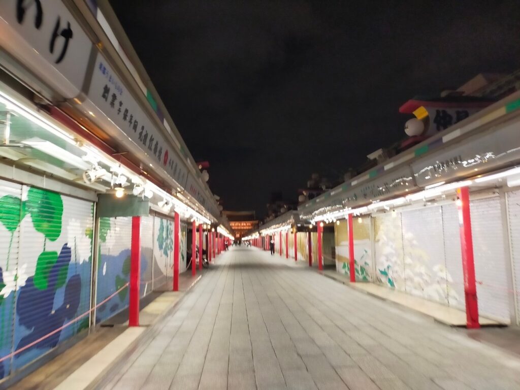 仲見世商店街