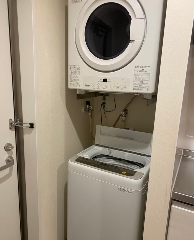 Mr.KINJOの部屋の洗濯機と乾燥機