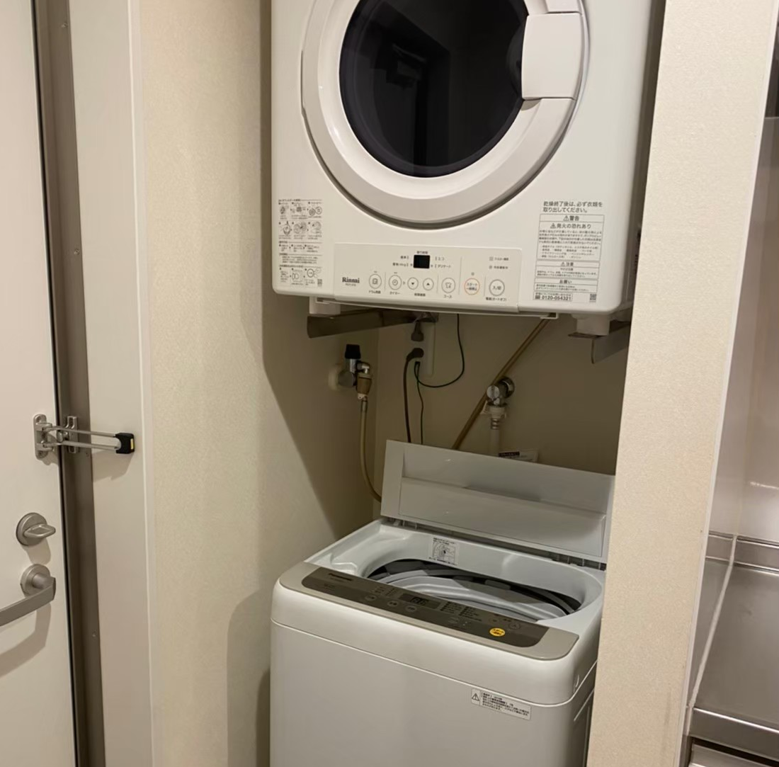 Mr.KINJOの部屋の洗濯機と乾燥機
