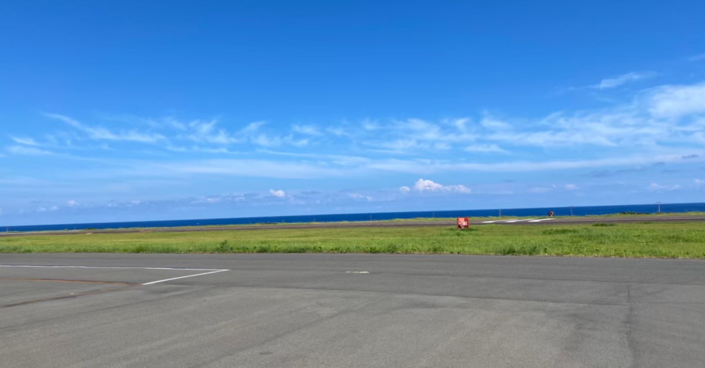 三宅島空港から見た風景