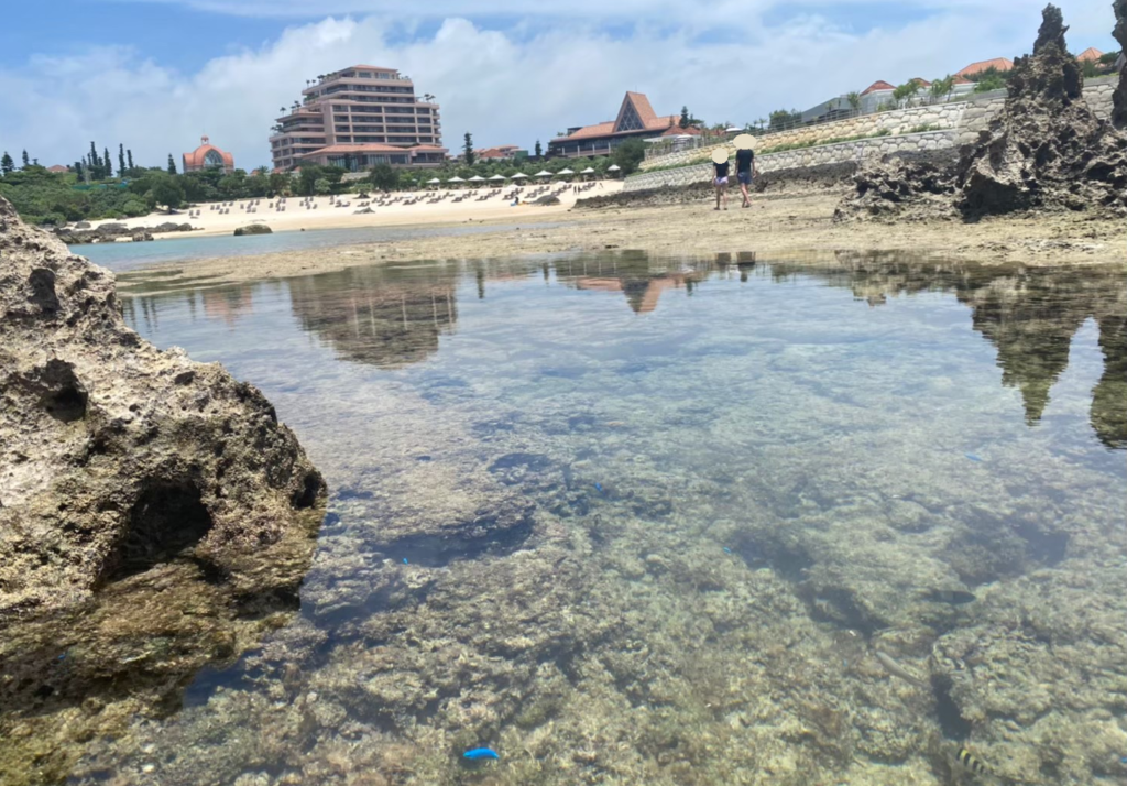 シギラビーチの浅瀬