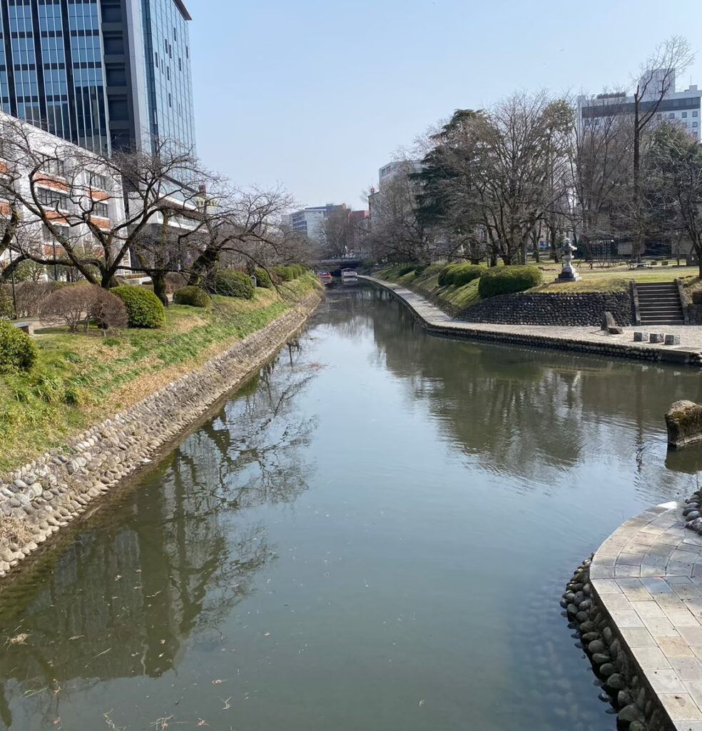 富山城址公園