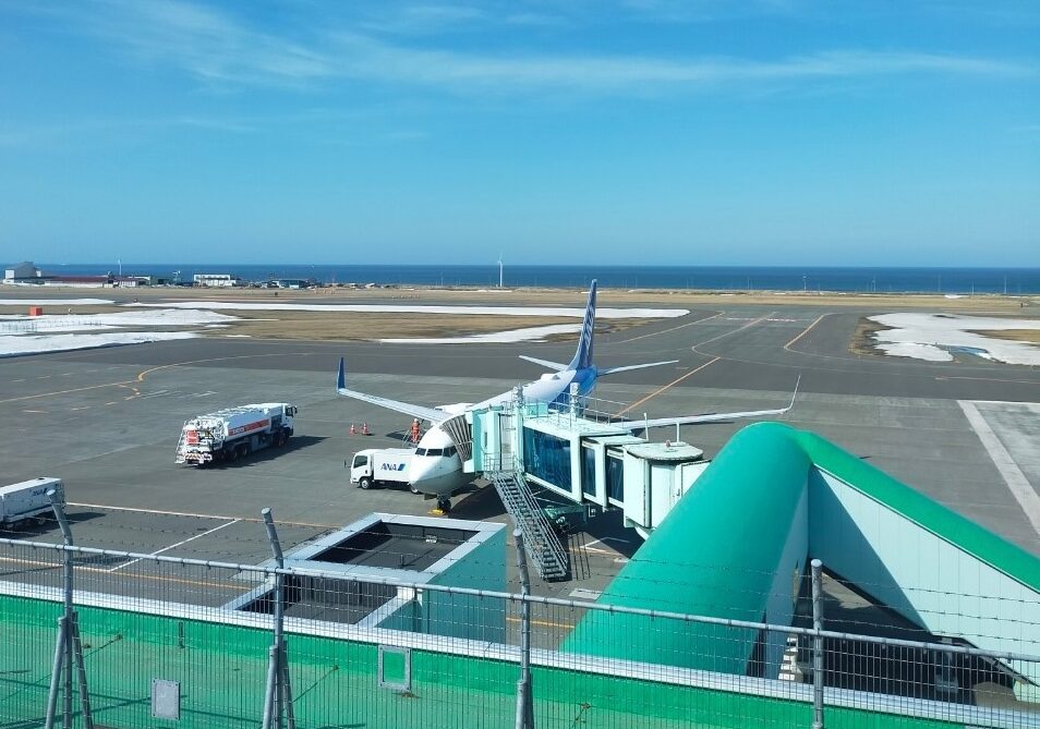 稚内空港のB737