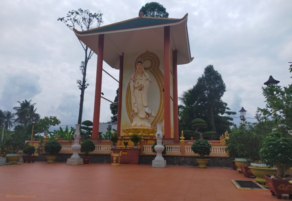 ヴィンチャン寺(Vĩnh Tràng Temple)