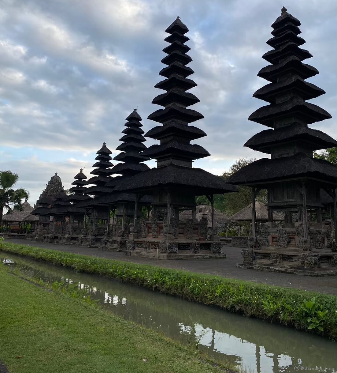 タマン・アユン寺院