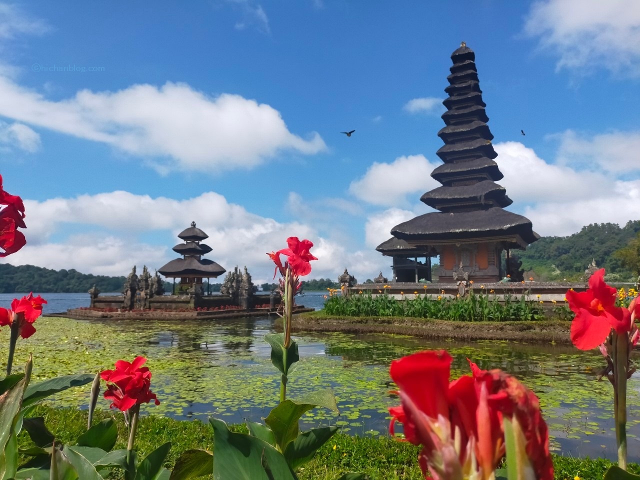 ウルン・ダヌ・ブラタン寺院