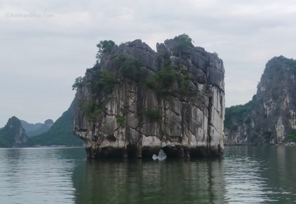 20万ドンに書かれている島